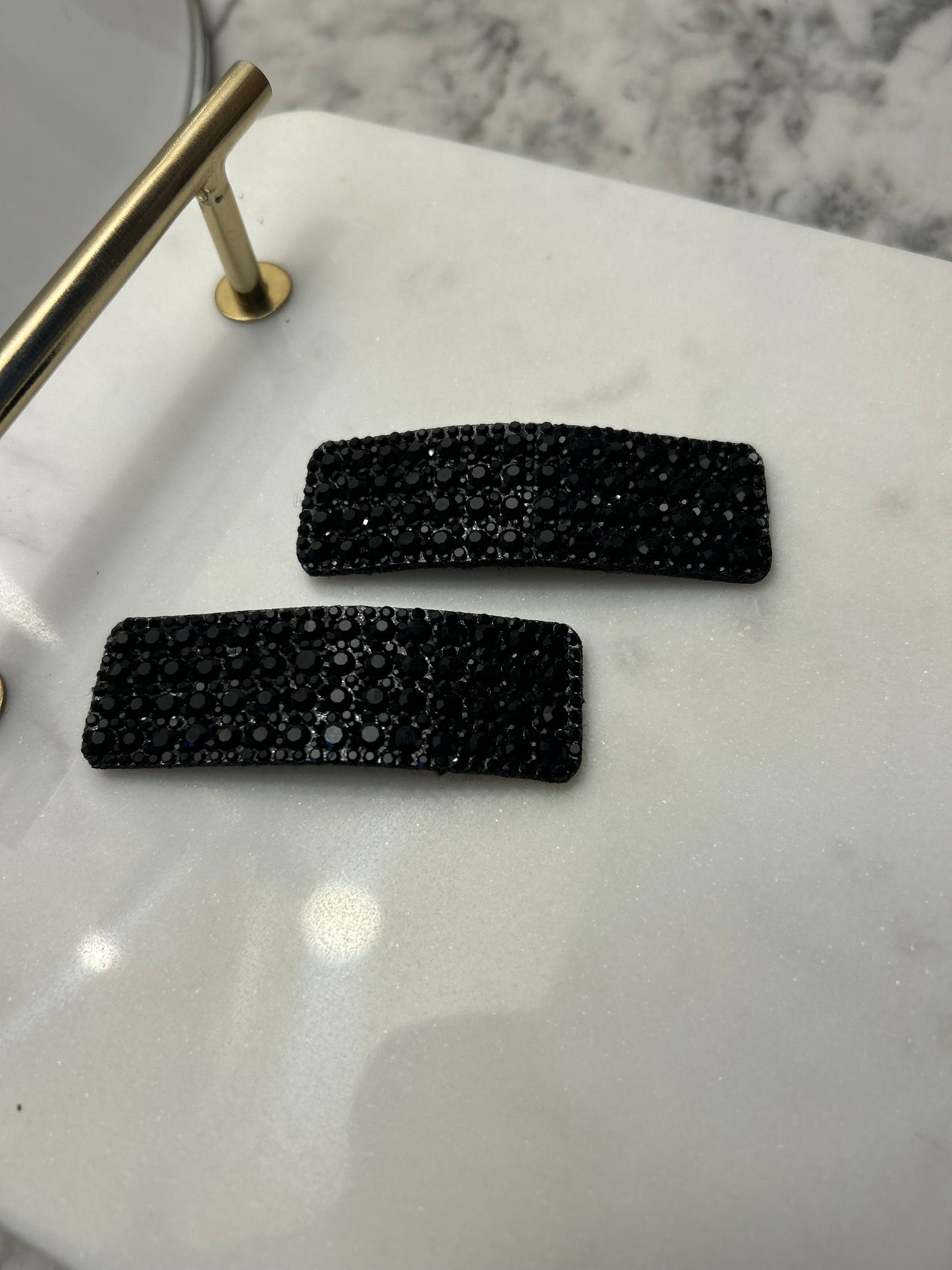 Lot de 2 barrettes à strass noirs pleines