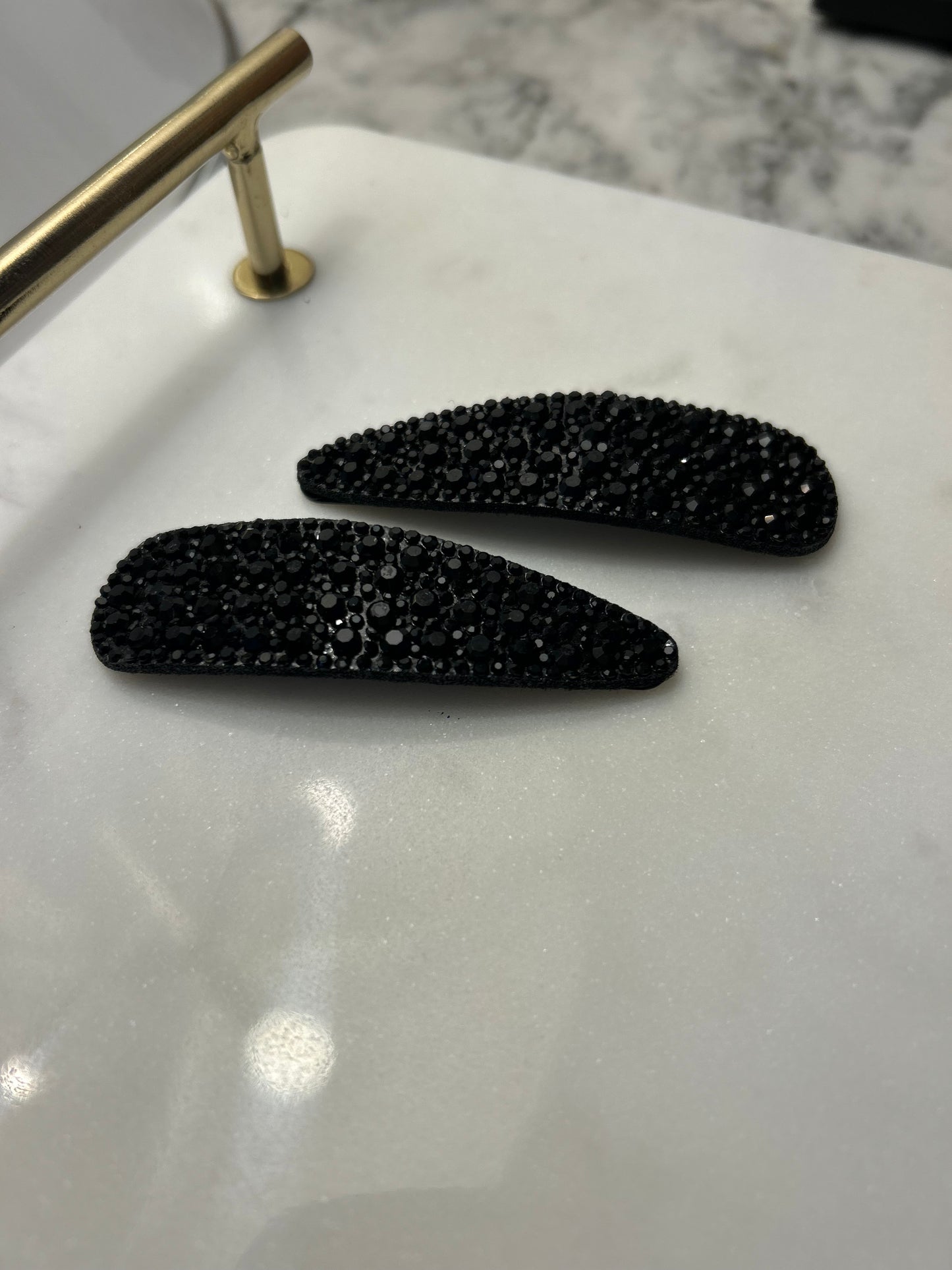 Lot de 2 barrettes à strass noirs