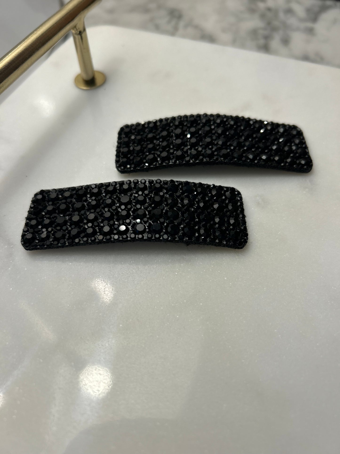 Lot de 2 barrettes à strass noirs pleines